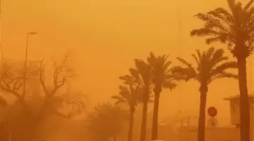 تقلبات جوية حادة.. منخفض ليبي يثير الغبار على عدة مناطق